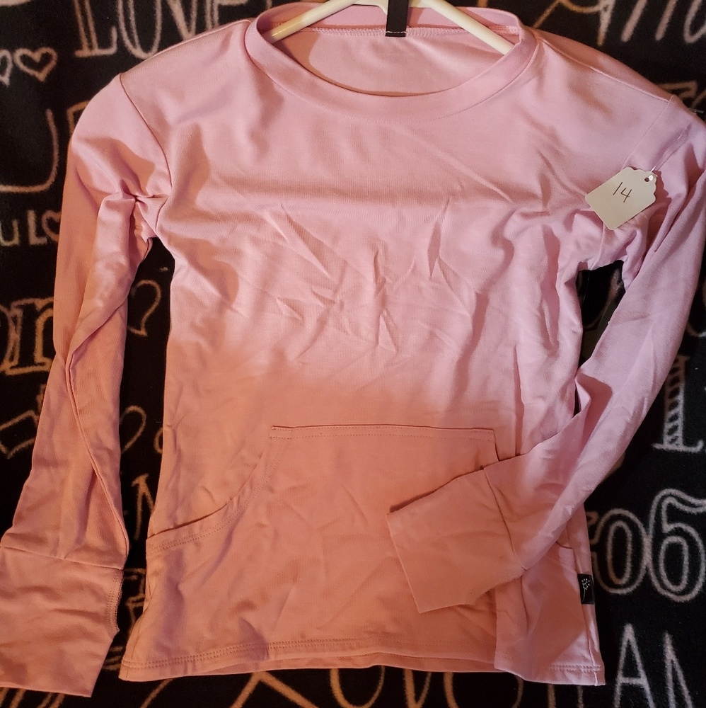 Pixielane brand pocket tee with thumb holes